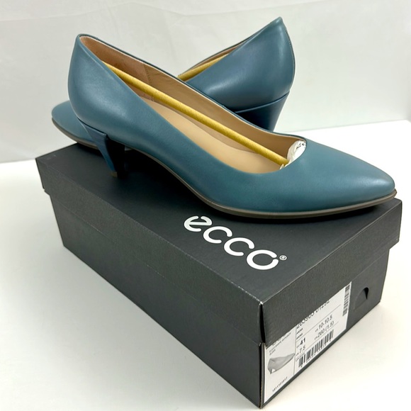 Ecco Shoes - Ecco Pointy Toe Kitten Heel Steel Light Blue Leather  EU 41 US 10-10.5